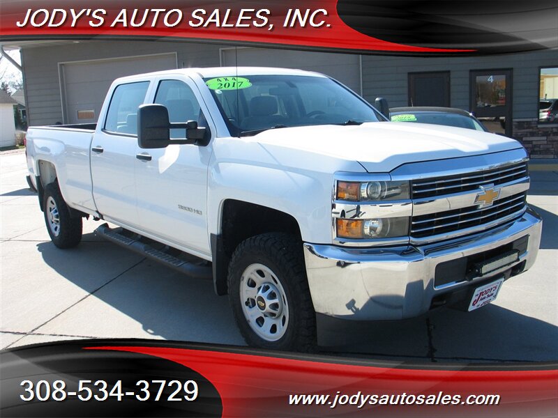 2017 Chevrolet Silverado 3500 Work Truck  CREW CAB, 4X4, 8' Box, 6.0L  V8