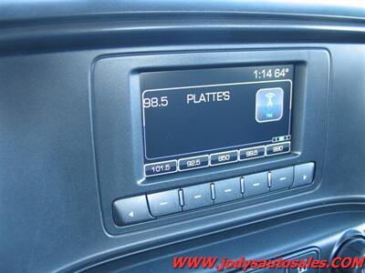 2017 Chevrolet Silverado 3500 Work Truck  CREW CAB, 4X4, 8' Box, 6.0L  V8 - Photo 15 - North Platte, NE 69101