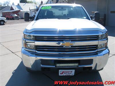 2017 Chevrolet Silverado 3500 Work Truck  CREW CAB, 4X4, 8' Box, 6.0L  V8 - Photo 34 - North Platte, NE 69101