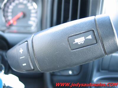 2017 Chevrolet Silverado 3500 Work Truck  CREW CAB, 4X4, 8' Box, 6.0L  V8 - Photo 20 - North Platte, NE 69101