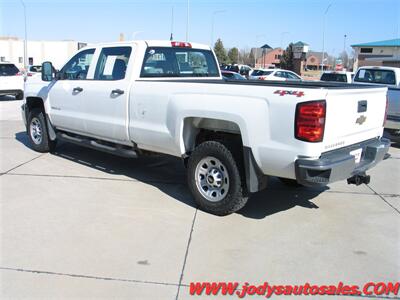 2017 Chevrolet Silverado 3500 Work Truck  CREW CAB, 4X4, 8' Box, 6.0L  V8 - Photo 30 - North Platte, NE 69101