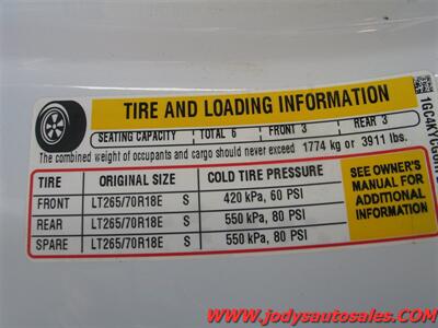 2017 Chevrolet Silverado 3500 Work Truck  CREW CAB, 4X4, 8' Box, 6.0L  V8 - Photo 37 - North Platte, NE 69101