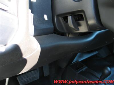 2017 Chevrolet Silverado 3500 Work Truck  CREW CAB, 4X4, 8' Box, 6.0L  V8 - Photo 10 - North Platte, NE 69101