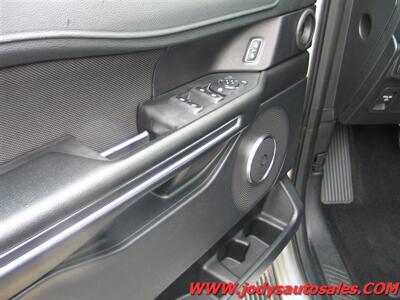 2019 Ford Expedition MAX  MAX, 4WD, 3RD ROW SEAT, LOW 52,000 MILES - Photo 3 - North Platte, NE 69101