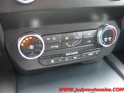2019 Ford Expedition MAX  MAX, 4WD, 3RD ROW SEAT, LOW 52,000 MILES - Photo 19 - North Platte, NE 69101