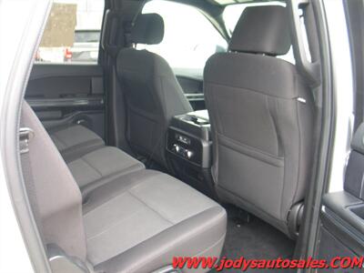 2019 Ford Expedition MAX  MAX, 4WD, 3RD ROW SEAT, LOW 52,000 MILES - Photo 24 - North Platte, NE 69101