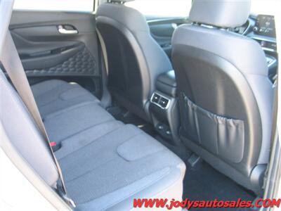 2023 Hyundai SANTA FE  SE, AWD, 2.5L I4 - Photo 21 - North Platte, NE 69101