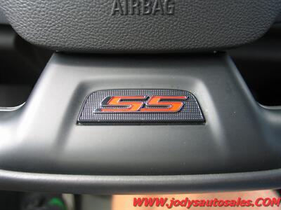 2018 Chevrolet Camaro  SS, Convertible, 6.2L V8 400hp 410ft. lbs. - Photo 11 - North Platte, NE 69101