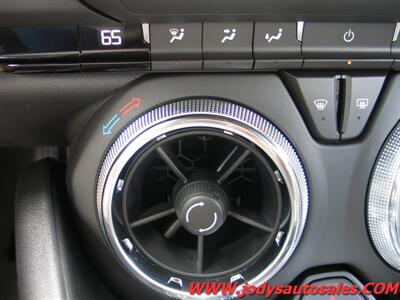 2018 Chevrolet Camaro  SS, Convertible, 6.2L V8 400hp 410ft. lbs. - Photo 16 - North Platte, NE 69101