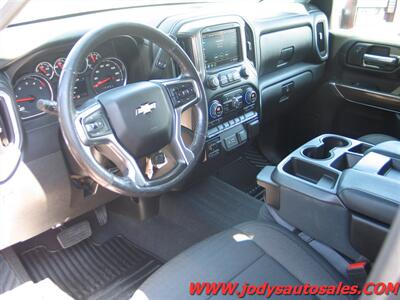 2021 Chevrolet Silverado 2500 LT  LT, DURAMAX DEISEL, CREW CAB 4X4 - Photo 2 - North Platte, NE 69101