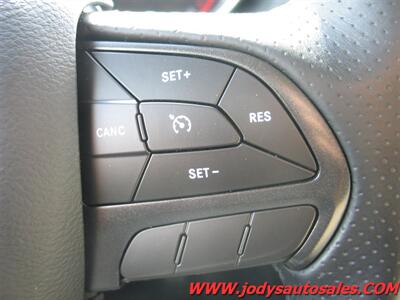 2019 Dodge Durango SXT SXT,AWD, 3ED ROW SEATING, LOW, LOW 39,000 MILES - Photo 12 - North Platte, NE 69101