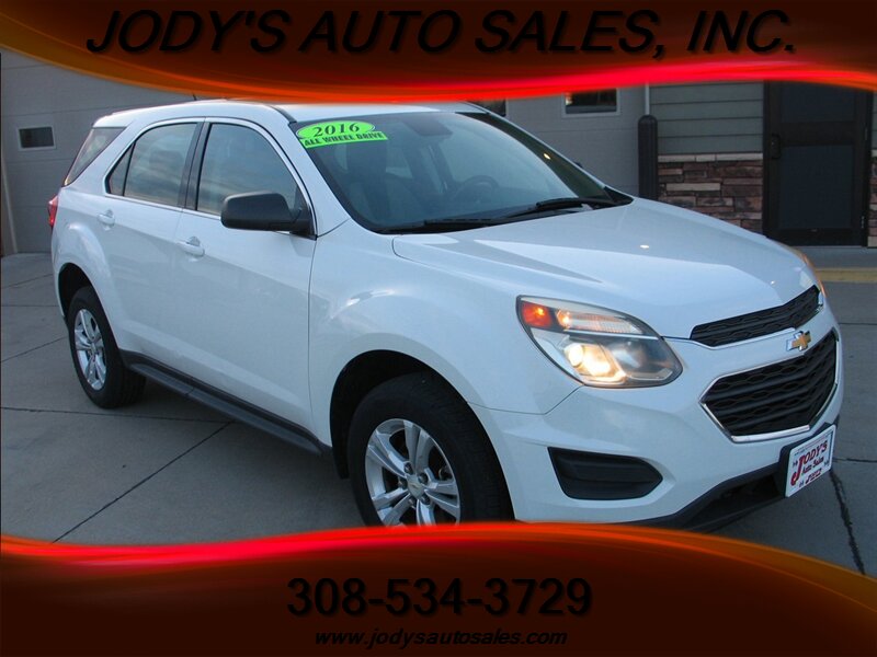 2016 Chevrolet Equinox LS's photo