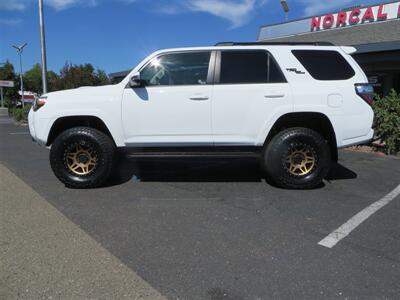 2021 Toyota 4Runner TRD Off-Road Premium   - Photo 2 - Auburn, CA 95603
