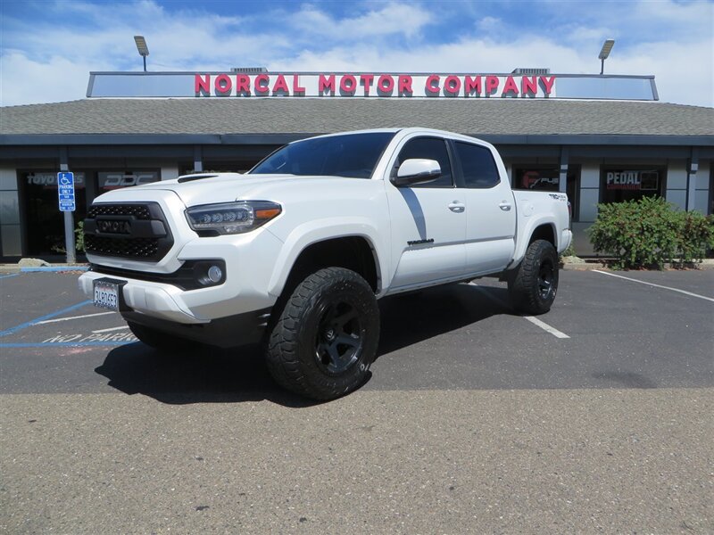 2021 Toyota Tacoma SR5 V6  