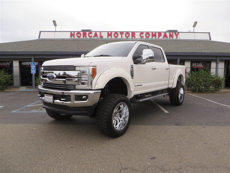 2019 Ford F-250 Super Duty Lariat  