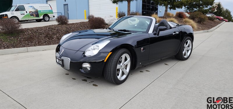 2006 Pontiac Solstice The Apprentice Edition number 112   - Photo 1 - Spokane, WA 99202