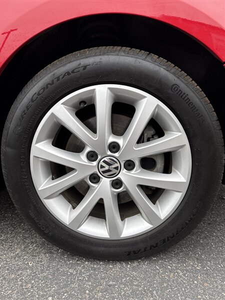 2015 Volkswagen Jetta SE photo 27