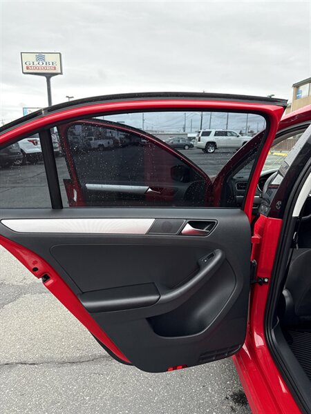 2015 Volkswagen Jetta SE photo 8