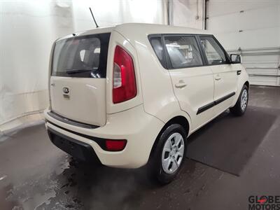 2013 Kia Soul   - Photo 2 - Spokane, WA 99202