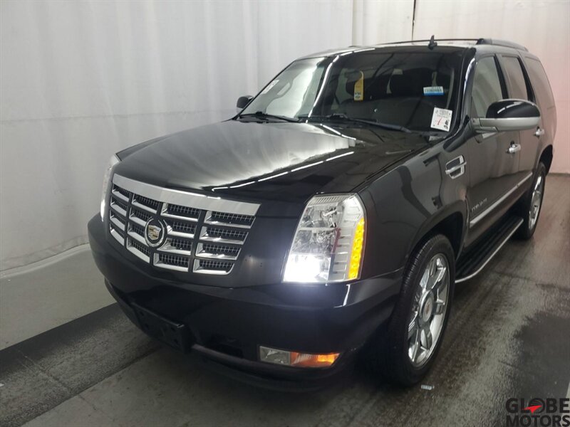 2012 Cadillac Escalade Luxury   - Photo 1 - Spokane, WA 99202