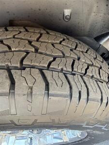 2004 Cadillac Escalade AWD - Photo 15 - Spokane, WA 99202