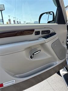 2004 Cadillac Escalade AWD - Photo 18 - Spokane, WA 99202