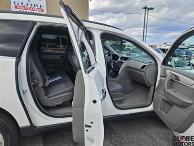 2015 Chevrolet Traverse LT   - Photo 11 - Spokane, WA 99202