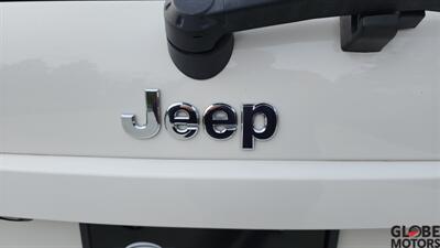 2010 Jeep Grand Cherokee Laredo   - Photo 24 - Spokane, WA 99202