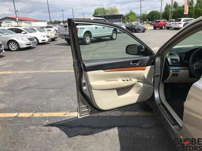 2014 Subaru Outback 3.6R Limited  4D Wagon - Photo 10 - Spokane, WA 99202