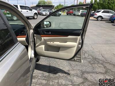 2014 Subaru Outback 3.6R Limited  4D Wagon - Photo 17 - Spokane, WA 99202