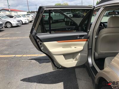 2014 Subaru Outback 3.6R Limited  4D Wagon - Photo 12 - Spokane, WA 99202