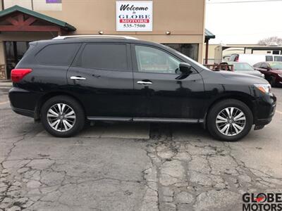 2018 Nissan Pathfinder S  Platinum - Photo 2 - Spokane, WA 99202