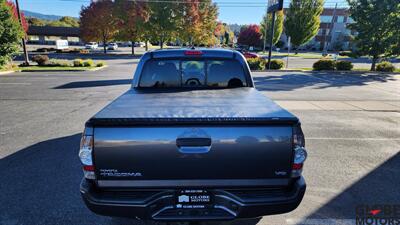 2015 Toyota Tacoma V6  TRD Sport Double Cab 4WD - Photo 9 - Spokane, WA 99202