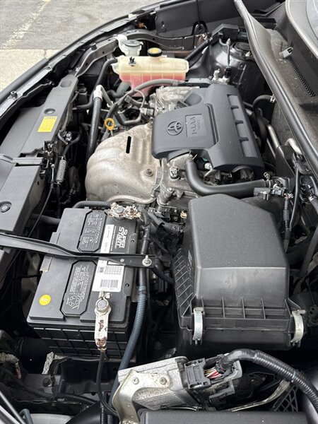 2013 Toyota RAV4 XLE photo 14