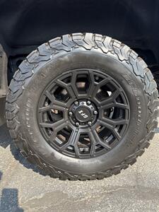 2015 Chevrolet Silverado 1500 LT  Crew Cab 5 3/4 ft - Photo 15 - Spokane, WA 99202
