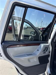 2004 Jeep Grand Cherokee Overland - Photo 6 - Spokane, WA 99202