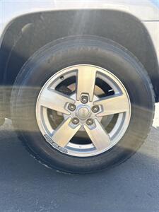 2004 Jeep Grand Cherokee Overland - Photo 21 - Spokane, WA 99202