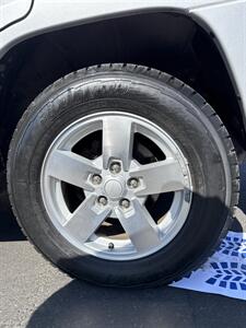 2004 Jeep Grand Cherokee Overland - Photo 19 - Spokane, WA 99202