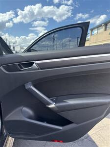 2018 Volkswagen Passat 2.0T R-Line - Photo 9 - Spokane, WA 99202