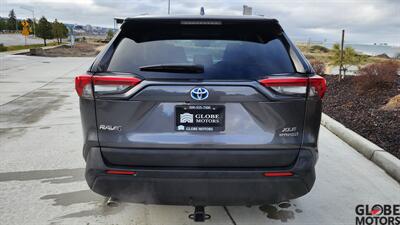 2021 Toyota RAV4 XLE  Hybrid - Photo 9 - Spokane, WA 99202