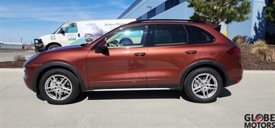 2012 Porsche Cayenne S  AWD with LOW MILES - 53k - Photo 8 - Spokane, WA 99202