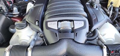 2012 Porsche Cayenne S  AWD with LOW MILES - 53k - Photo 70 - Spokane, WA 99202