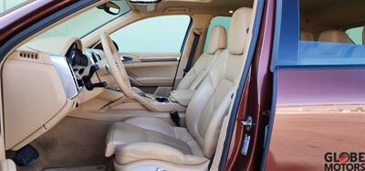 2012 Porsche Cayenne S  AWD with LOW MILES - 53k - Photo 12 - Spokane, WA 99202