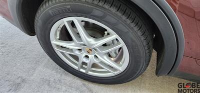 2012 Porsche Cayenne S  AWD with LOW MILES - 53k - Photo 58 - Spokane, WA 99202