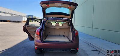 2012 Porsche Cayenne S  AWD with LOW MILES - 53k - Photo 30 - Spokane, WA 99202