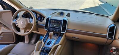 2012 Porsche Cayenne S  AWD with LOW MILES - 53k - Photo 43 - Spokane, WA 99202