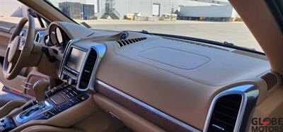 2012 Porsche Cayenne S  AWD with LOW MILES - 53k - Photo 52 - Spokane, WA 99202