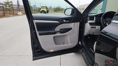 2016 Toyota Highlander XLE  AWD - Photo 23 - Spokane, WA 99202