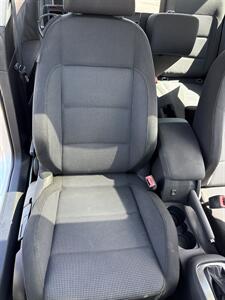 2012 Volkswagen Golf 2.5L   - Photo 13 - Spokane, WA 99202