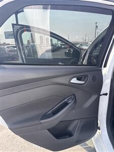2017 Ford Focus ST   - Photo 17 - Spokane, WA 99202